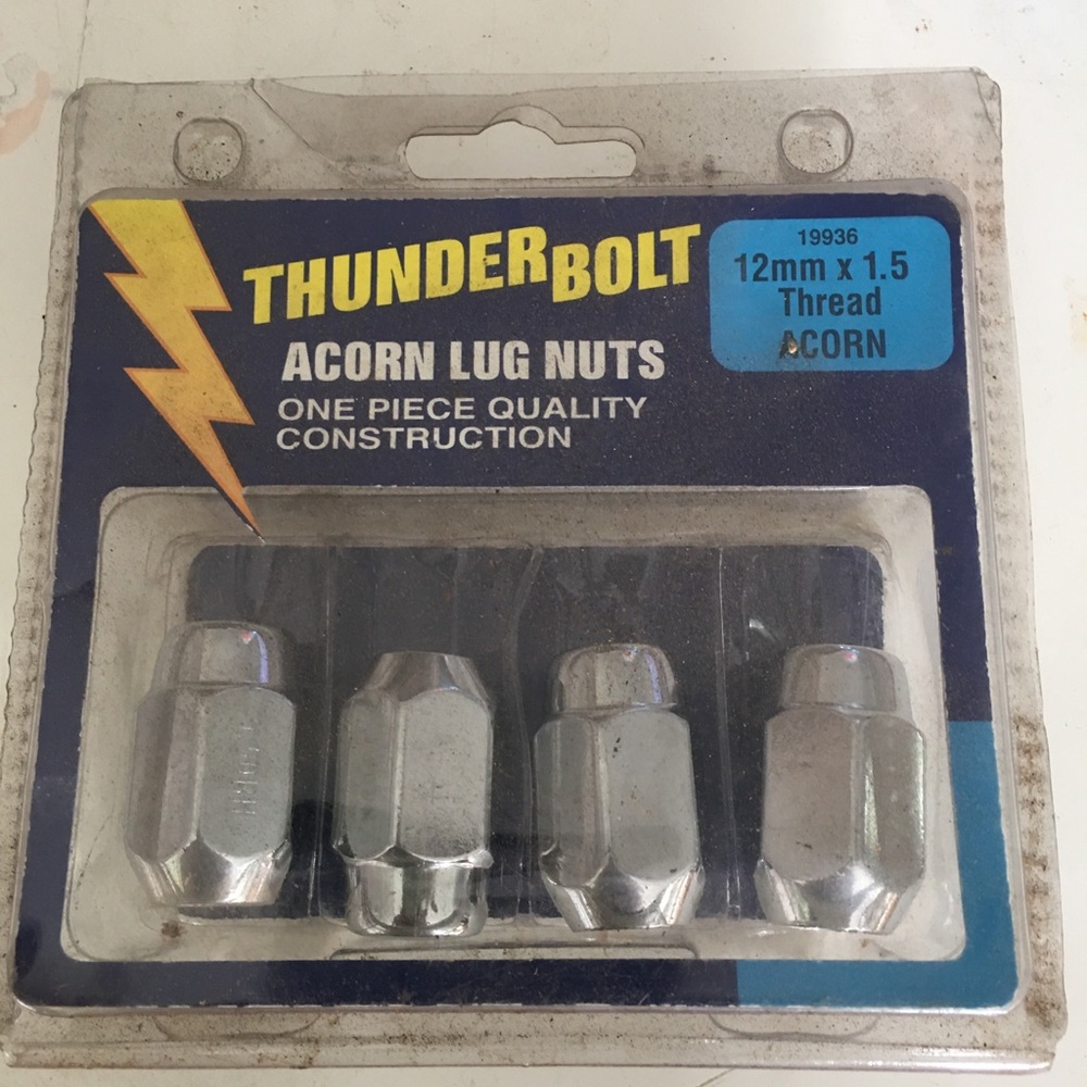 Acordate n Lug Nuts 19936